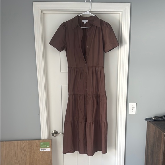 EVEREVE Evelyn button down Taupe dress - Picture 2 of 4
